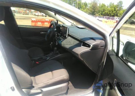 2021 Toyota Corolla Le z USA, uszkodzony, nr VIN JTDEPMAE0MJ121565